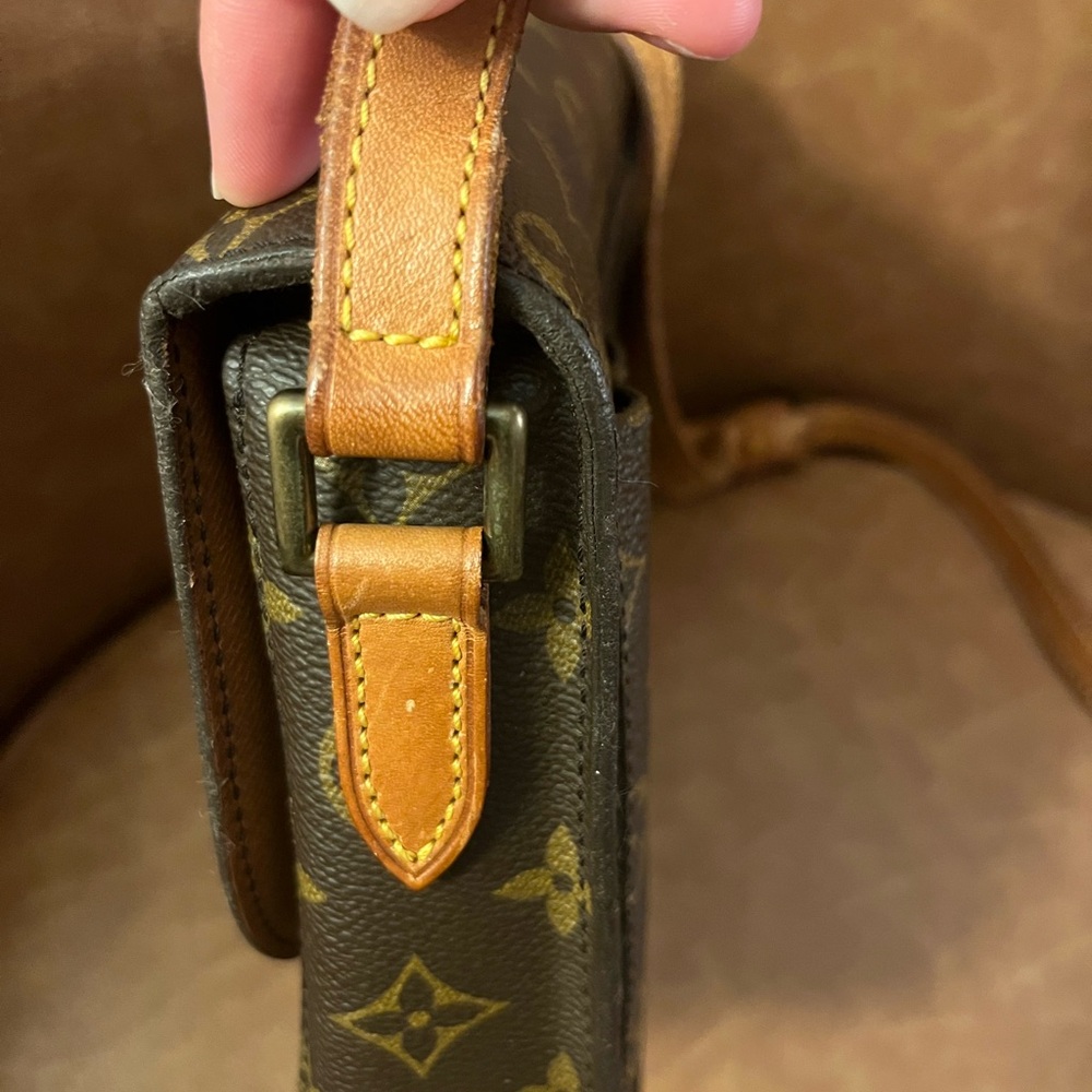 Louis Vuitton Monogram Saint Cloud MM Crossbody Bag - Picture 3 of 15